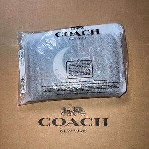 NWT COACH Black Cat Halloween Corner Zip Wristlet CW869 Signature Canvas AUTHNTC